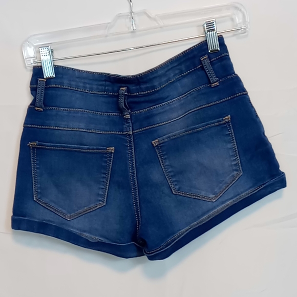Womens shorts junior size 5 no boundaries - Picture 2 of 3